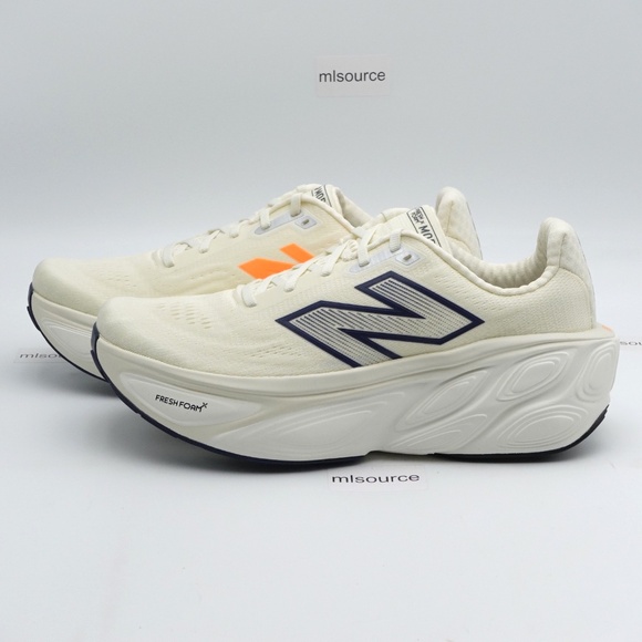 NEW WIDE 2E Men's New Balance Fresh Foam X More v5 Sneakers MMORCF5 - Picture 2 of 8
